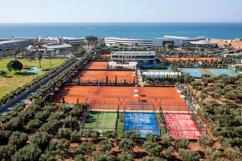 Lyttos Sports Center — tennis and padel courts minutes from Konaki